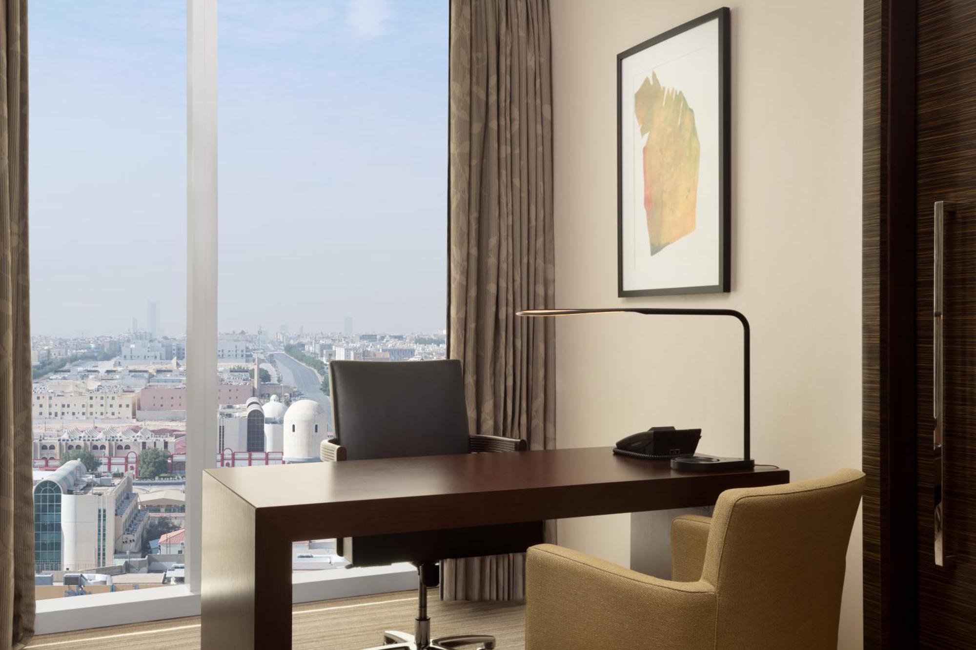 Hilton Riyadh Hotel & Residences Exterior foto